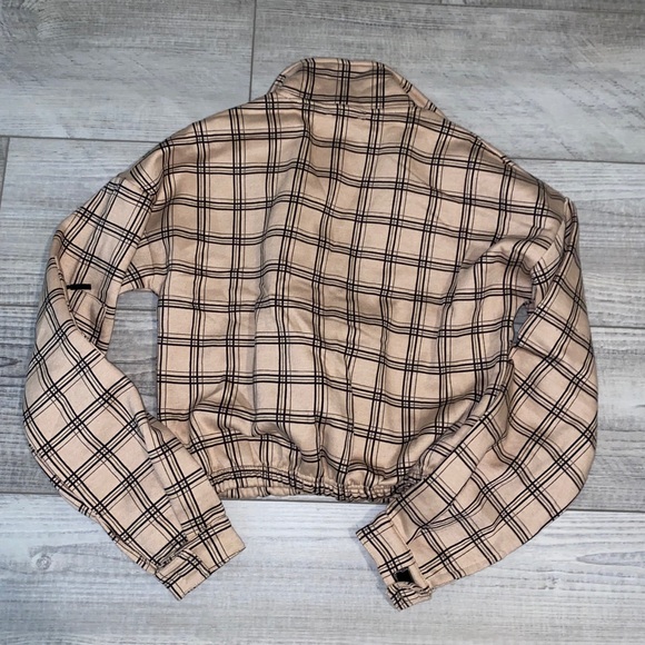 SOLD PrettyLittleThing Brown Checked Oversized - Picture 5 of 8